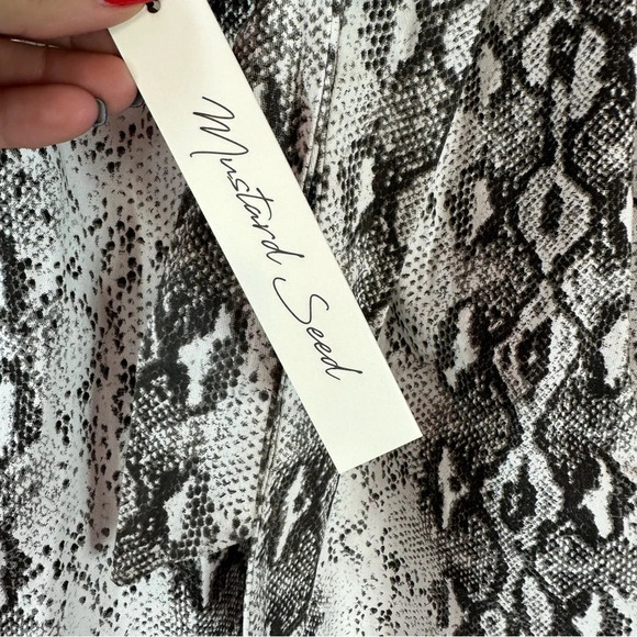 NWT mustard seed snakeskin print high waist skirt with pockets sz medium - Picture 10 of 10